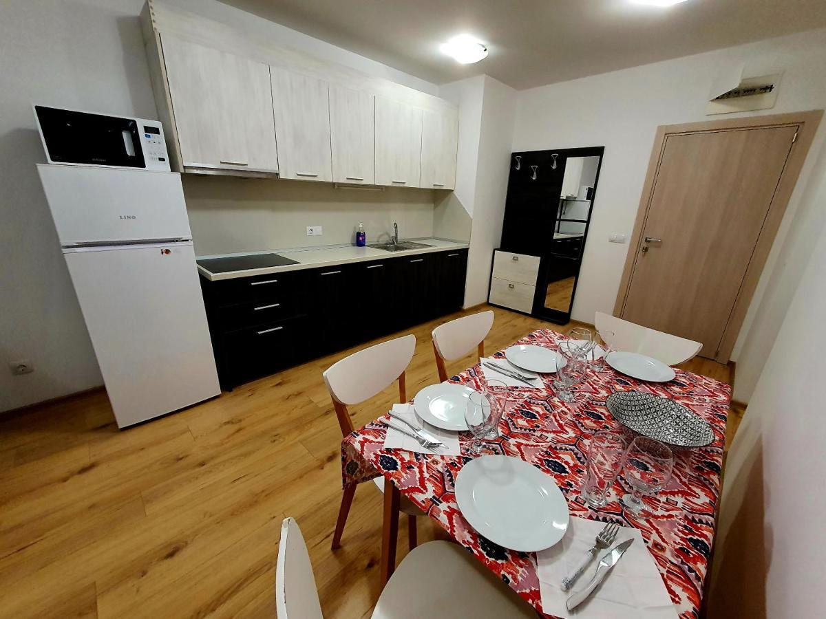Apartament Topalov *